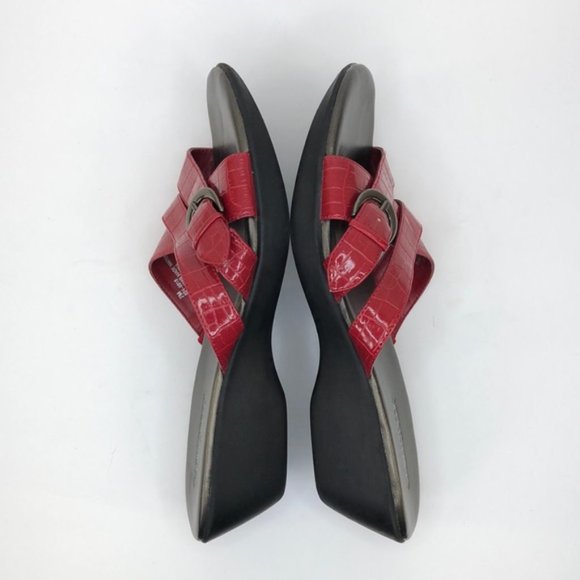 Cabin Creek Red Strappy Slip-On Sandals - Picture 5 of 8